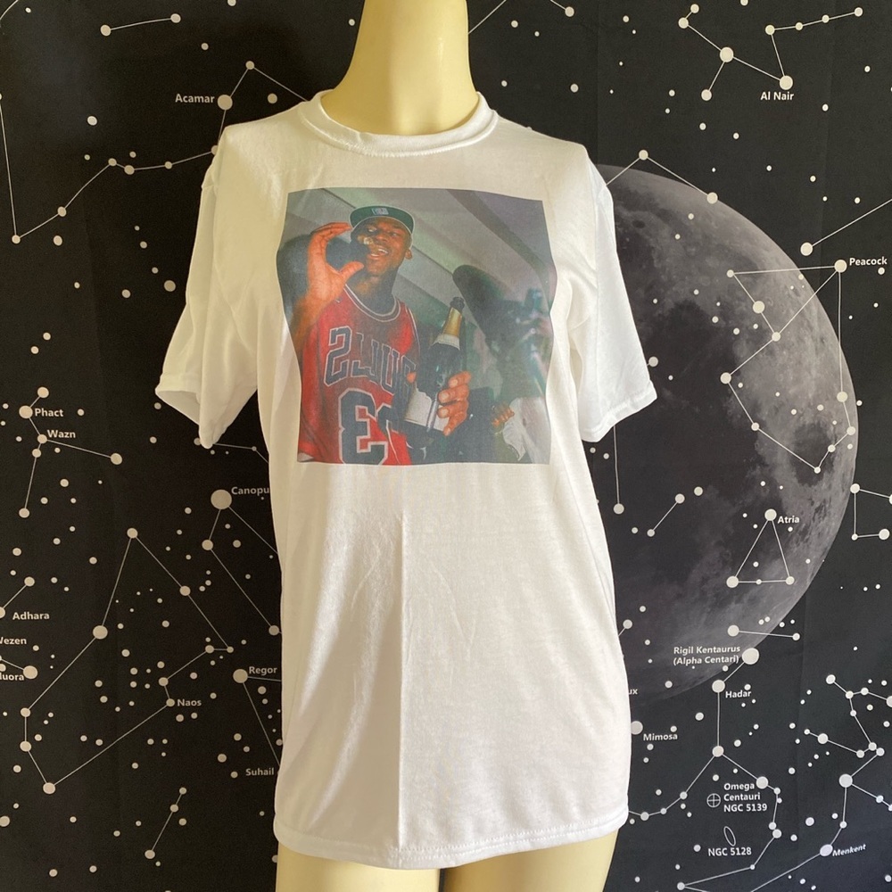 MJ in the 90S graphic tee. 🏀🍾